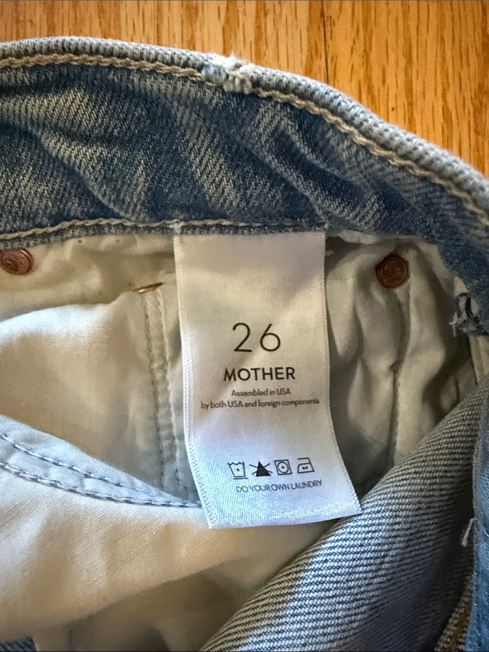 Mother Superior 26 Trickster Ankle An Icy Confession Light Blue Distressed Jeans - Picture 7 of 7